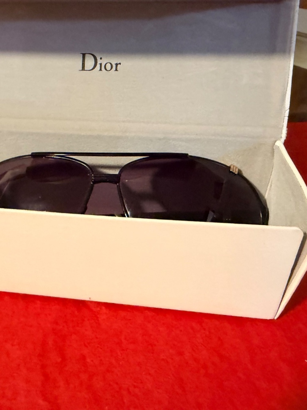 Aviator - Picture 5 of 5